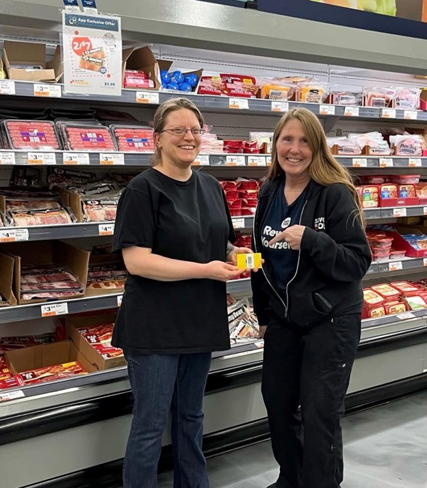 Save A Lot awards Bacon for a Year Winner at North Tonawanda, NY store