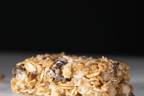 Chewy Chocolate Chip Oat Bars