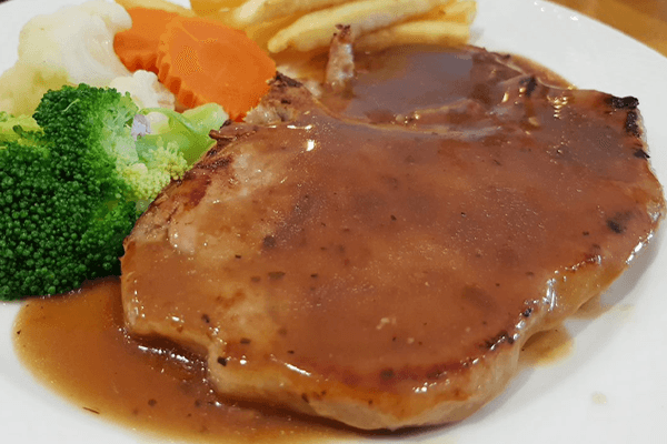 Country Pork Chops & Gravy