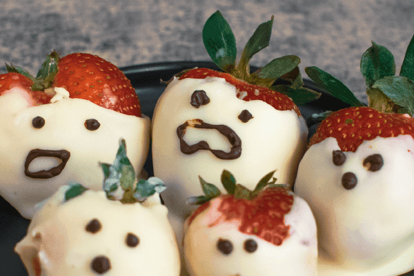 White Chocolate Strawberry Ghosts